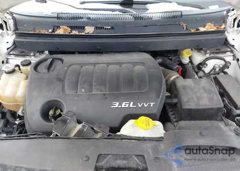 2015 Dodge Journey Sxt z USA, uszkodzony, nr VIN 3C4PDDBG0FT725209